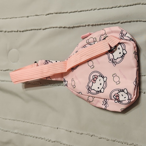 HELLO KITTY Sanrio Girls NWOT shoulder backpack - Picture 3 of 4